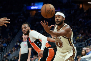 Moses Moody Injury: Warriors Wing Stretchered Off Court in OT Win Against Mavericks